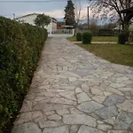 Mouria Tríkala